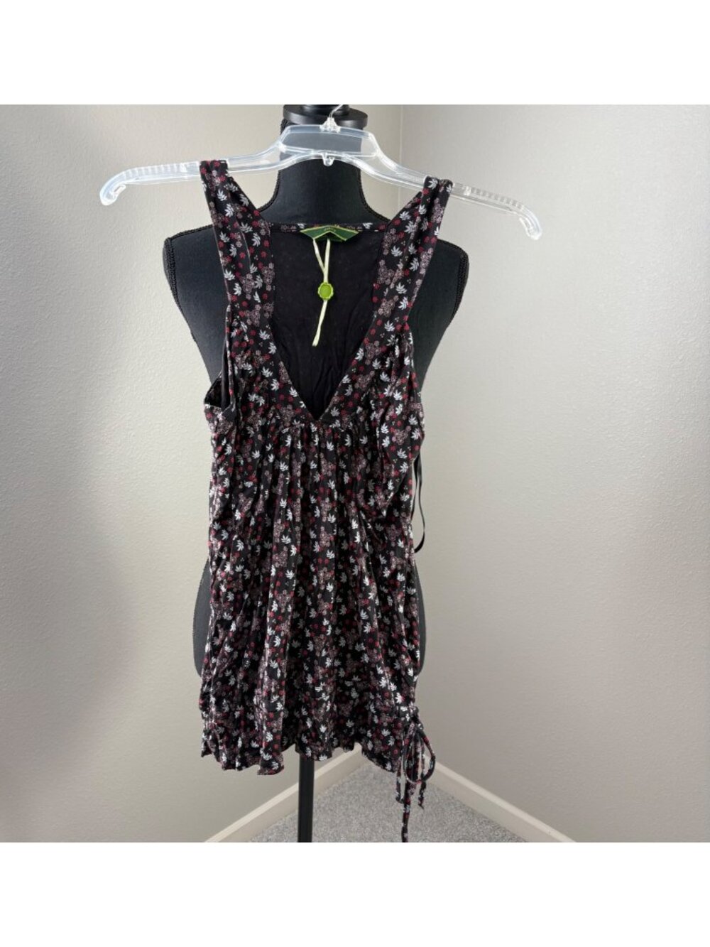 Oilily Blouse Tank Top Black Floral Ruched Tie Side Womens Medium Baby Doll